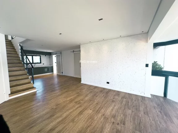 Imagem Vende-se Cobertura na Vila Andrade, com 3 Quartos sendo 1 Suíte, 4 Banheiros, 3 Vagas.
