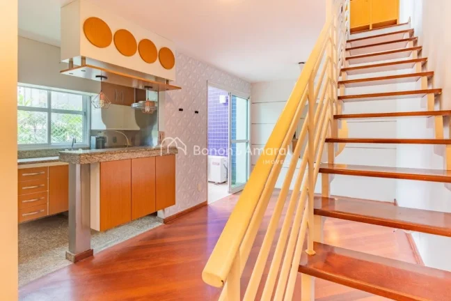 Imagem Charmoso duplex com 2 suítes, living para 2 ambientes, lavabo, cozinha planejada, área de serviço...