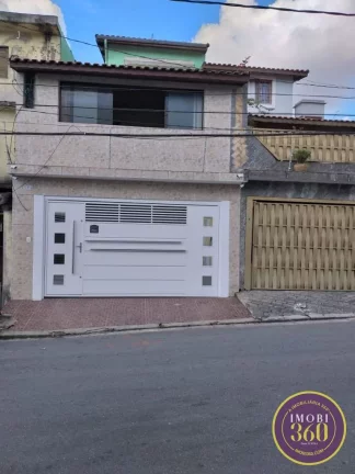 Imagem *Excelente Sobrado à Venda - Conforto e Praticidade!*