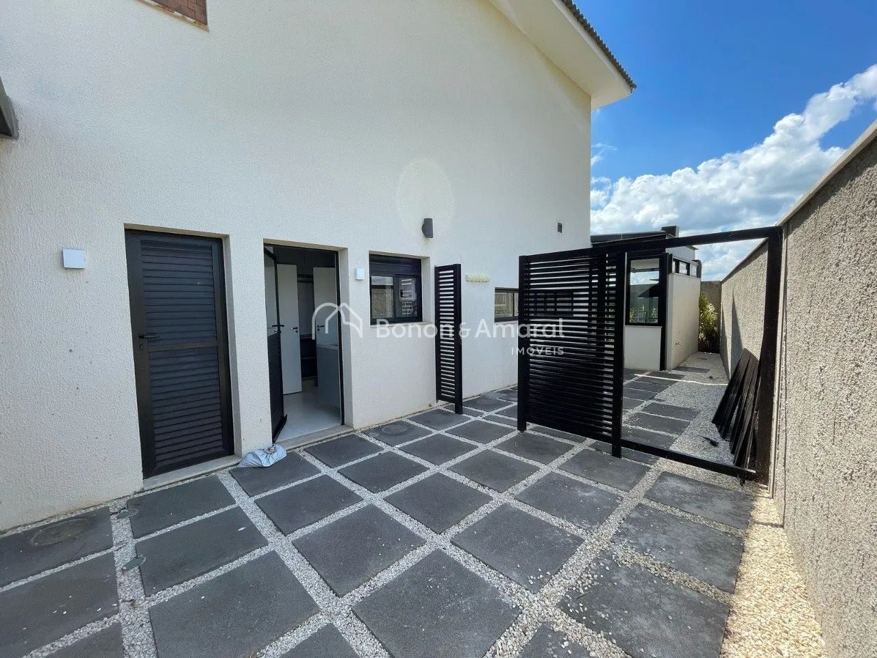 Imagem Casa em condomínio para venda em Sousas - Campinas S.P.