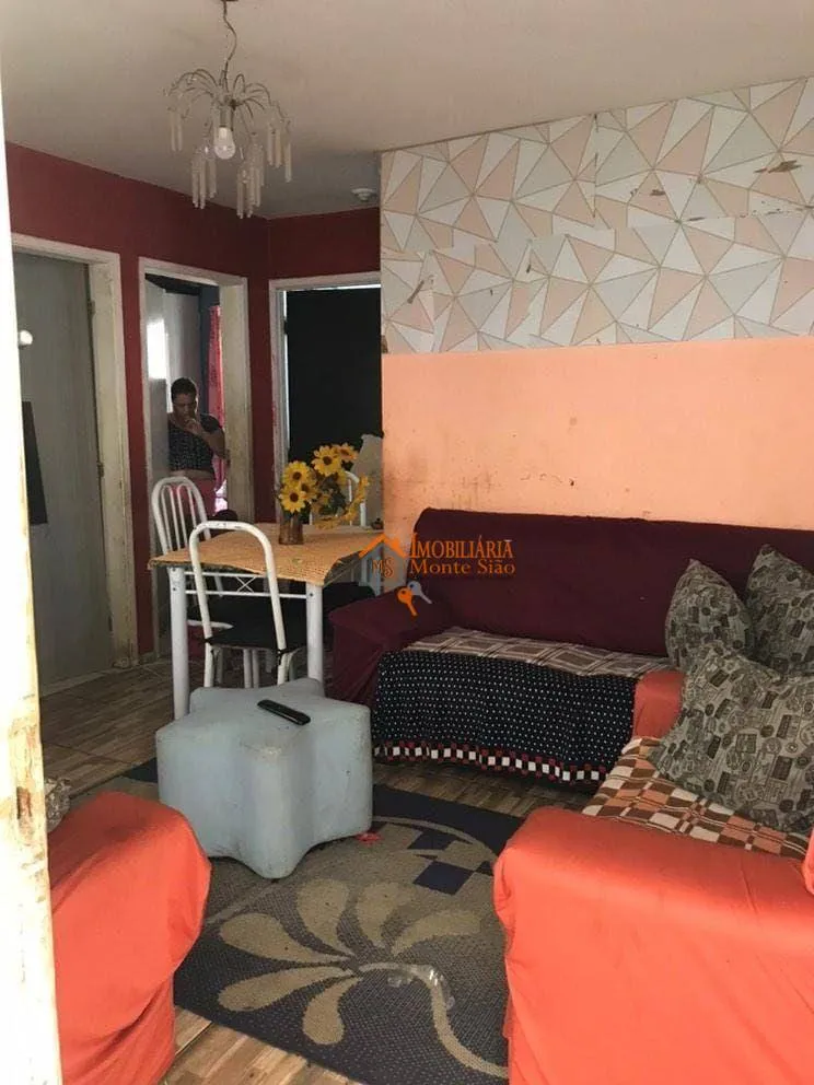 Imagem Apartamento com 2 dormitórios à venda, 45 m² por R$ 150.000,00 - Jardim Guilhermino - Guarulhos/SP