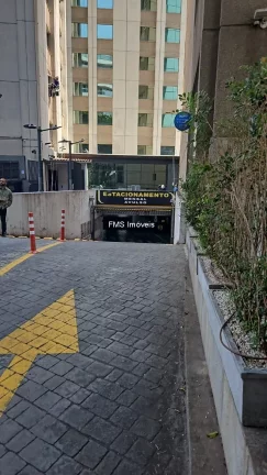 Imagem Andar Comercial para Locação em São Paulo-SP, Vila Congonhas: 12 Vagas de Garagem e 482,22m² de Área