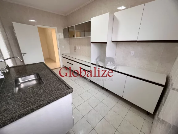 Imagem APARTAMENTO DE 02 DORMITÓRIOS NA PONTA DA PRAIA COM ELEVADOR E VAGA DE GARAGEM R$ 670.000,00