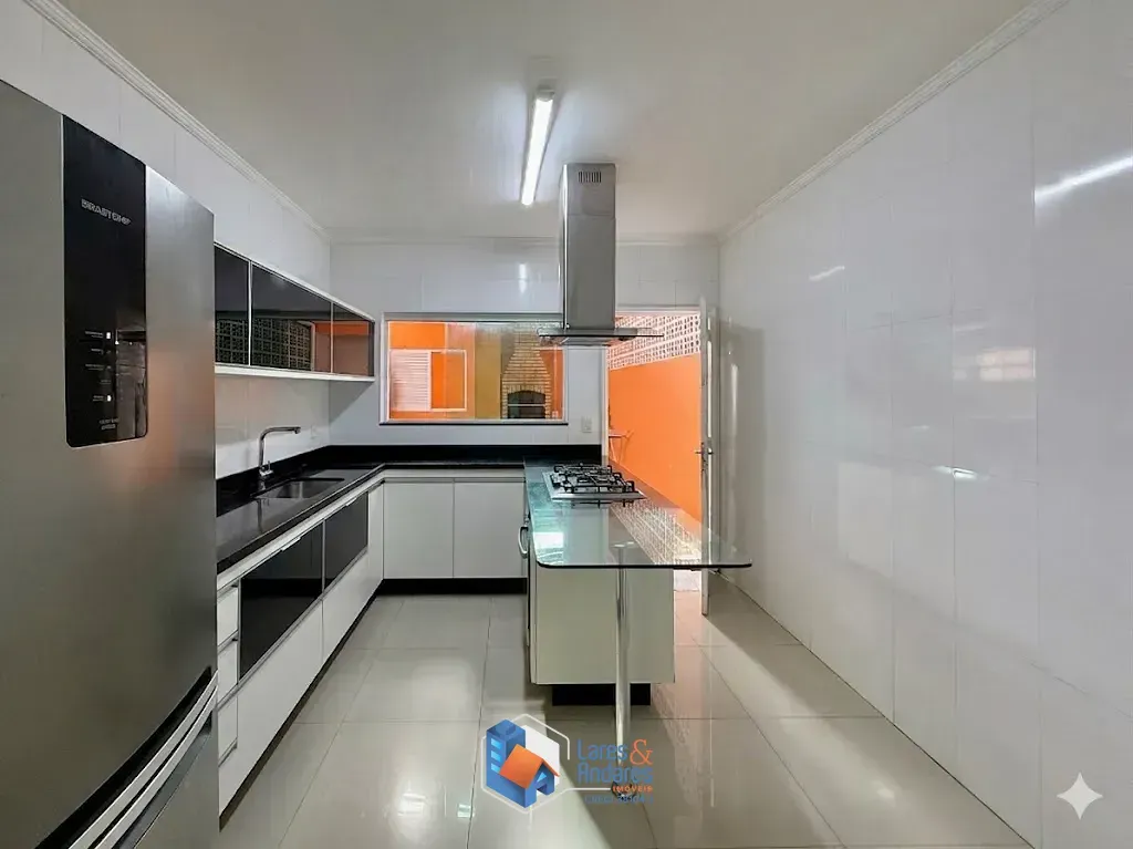 Imagem Casa para venda em Vila Marari com 3 quartos, sendo 1 suíte, 164m²