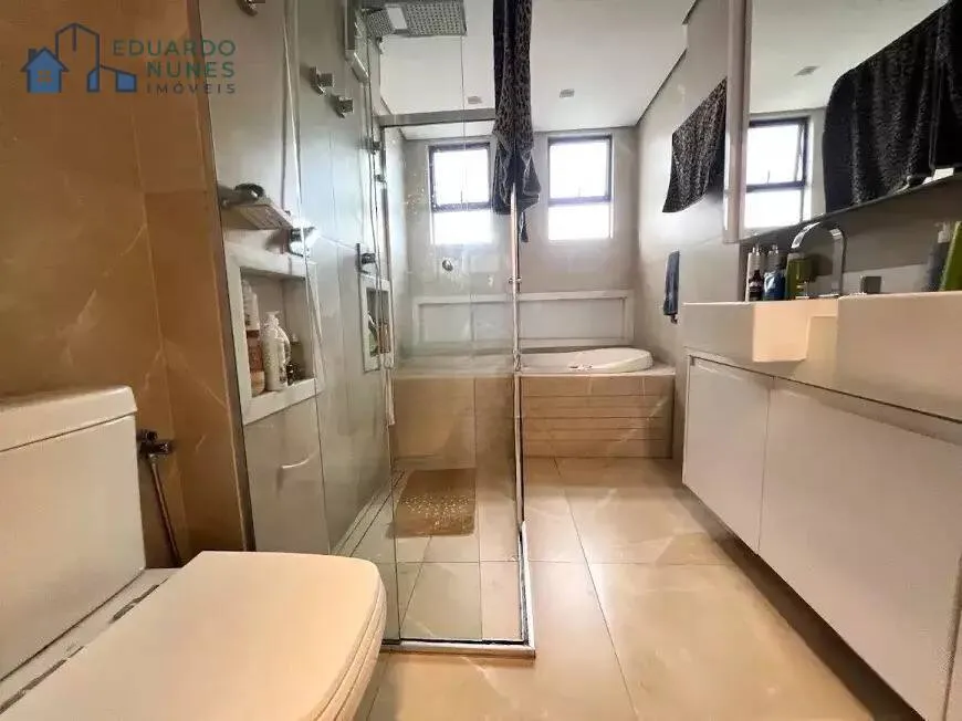 Imagem EXCELENTE ÁREA PRIVATIVA COM 04 QUARTOS, 02 SUÍTES, 05 VAGAS, CIDADE NOVA!