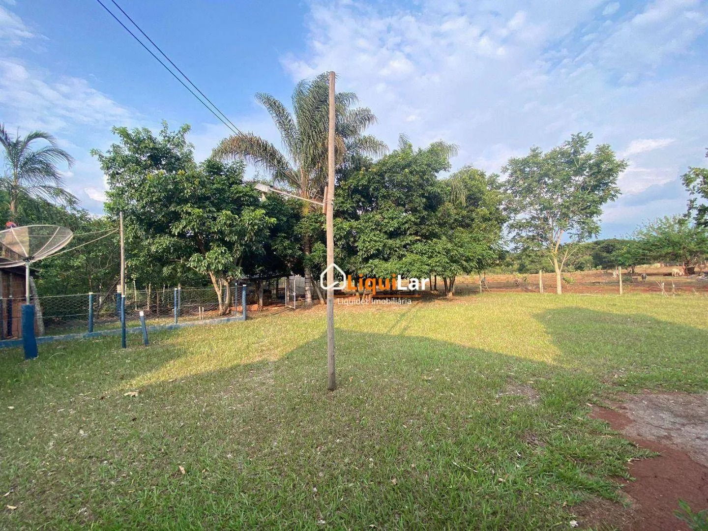 Imagem Chácara com 2 Hectares, Córrego e Dois Tanques de Peixe em Campo Grande/MS
