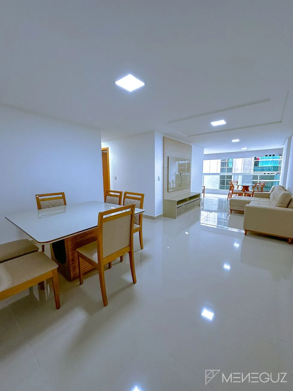 Imagem Residência Paradisíaca: Apartamento de 3 Quartos com Vista Deslumbrante para o Mar!
