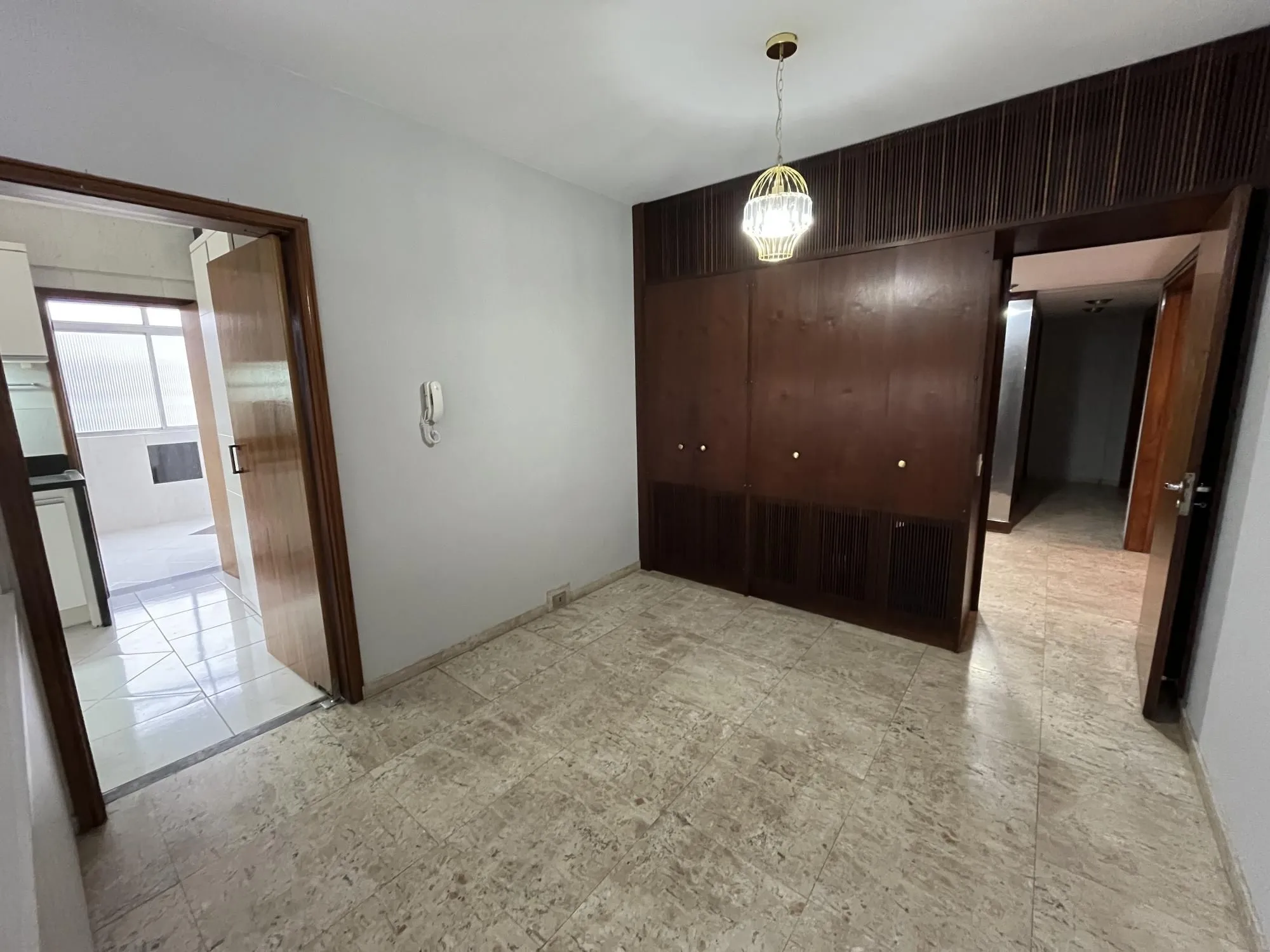 Imagem Apartamento de 3 quartos, suíte e 2 vagas de garagem no bairro Farroupilha POA
