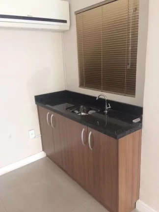Imagem Sala comercial térrea no centro com garagem.