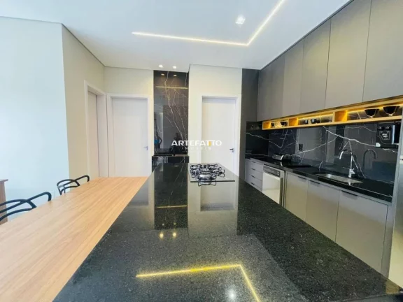 Imagem VENDE-SE ÓTIMA CASA SOBRADO NO CENTRO DE FRANCA