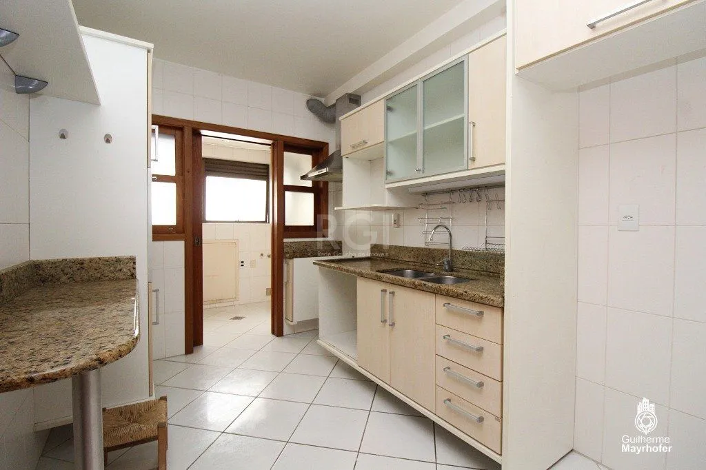 Imagem Apartamento para Venda - 100.55m², 3 dormitórios, sendo 1 suites, 2 vagas - Moinhos de Vento