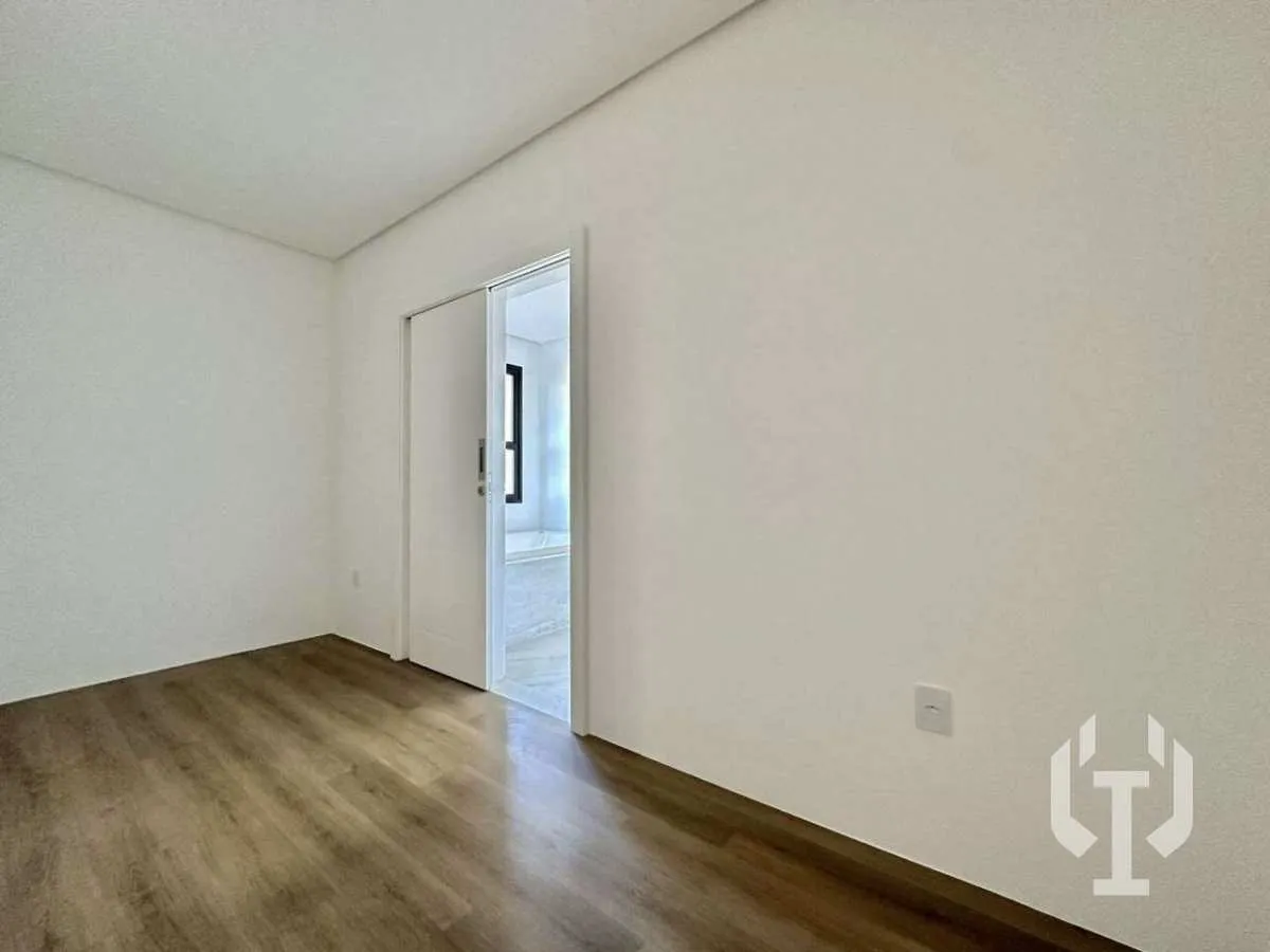 Imagem ST. CLAIR RESIDENCE - APARTAMENTO DIFERENCIADO COM 458m2 PRIVATIVOS E PISCINA EXCLUSIVA