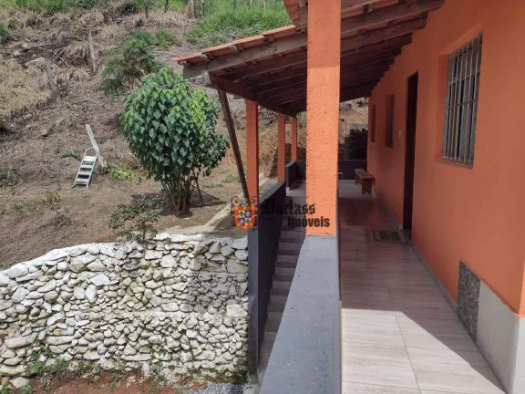 Imagem Chácara com 3 dormitórios à venda, 27000 m² por R$ 450.000,00 - Paiol Queimado - Camanducaia/MG
