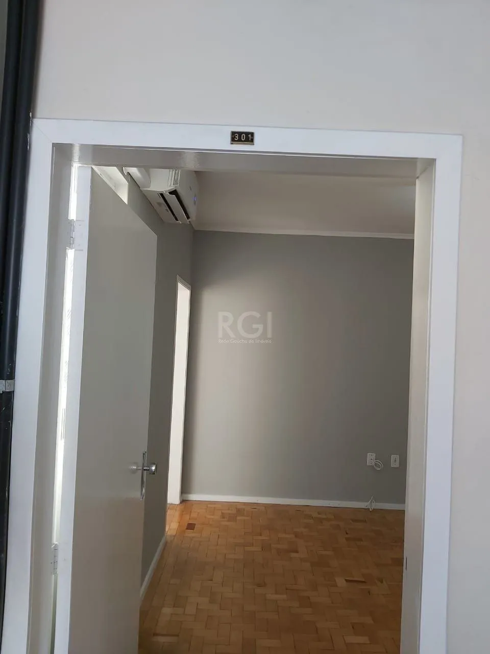 Imagem Apartamento para Venda - 73.25m², 2 dormitórios, 2 vagas - São Sebastião