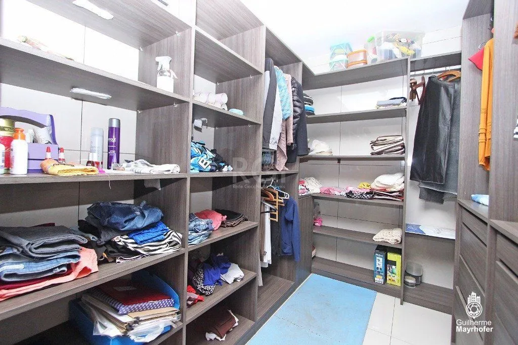 Imagem Casa para Venda - 381m², 3 dormitórios, sendo 1 suites, 4 vagas - Tristeza