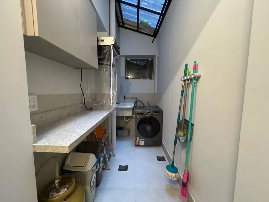 Imagem Apartamento com 83m², localizado no bairro Rio Branco em Porto ALegre/RS.