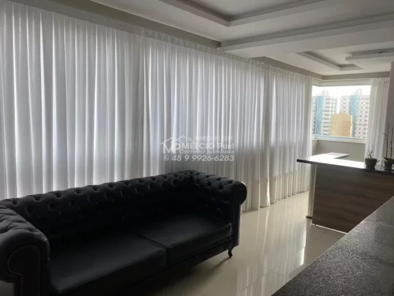 Imagem Vendo Apartamento em Meia Praia Itapema, Residencial La Lumiere, 200 Metros do Mar. Com 4 Suítes, 210m² de área privada. 3 elevadores, 2 garagens.