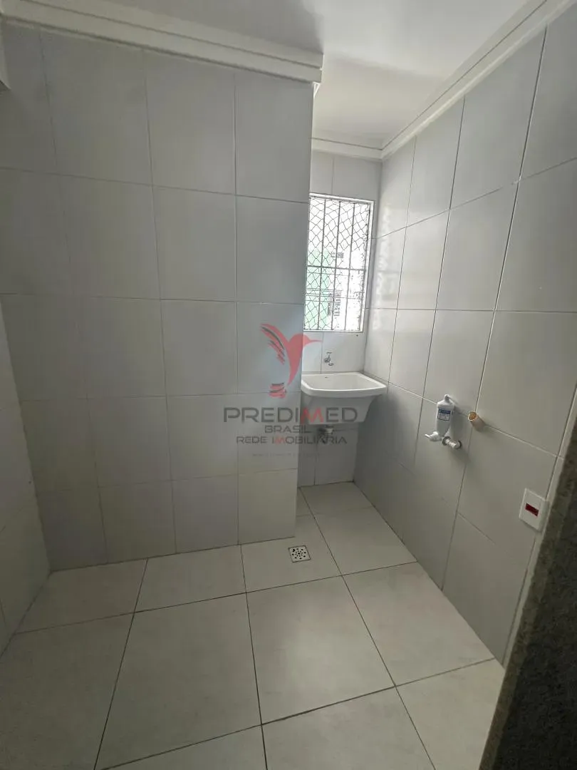Imagem OPORTUNIDADE . Apartamento com varanda ,em Manaira, para moradia ou investimento