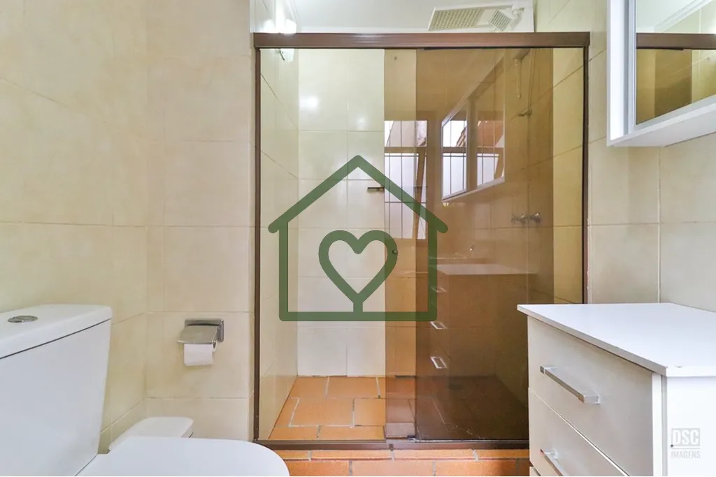 Imagem Apresentamos uma incrível oportunidade de adquirir esta linda casa. Esta propriedade oferece um est...