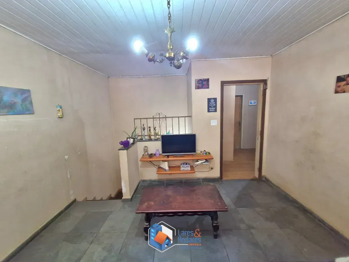 Imagem Casa para venda em Vila Mariza Mazzei com 5 quartos, sendo 1 suíte, 298m²