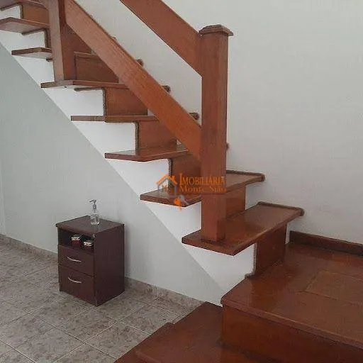 Imagem Sobrado com 4 dormitórios à venda, 400 m² por R$ 1.100.000,00 - Jordanópolis - Arujá/SP