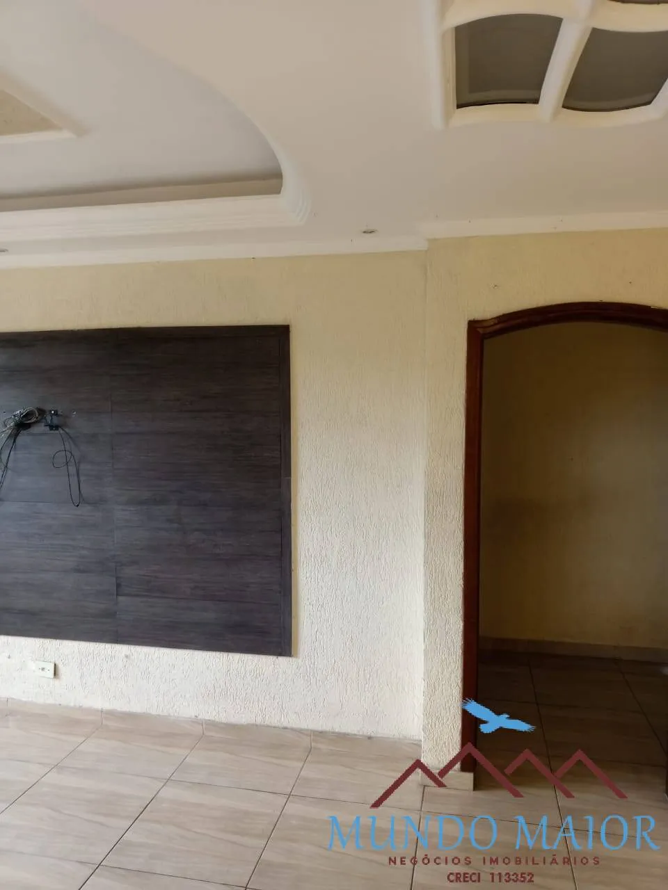 Imagem Casa assobradada com piscina e salao comercaial /Aceita permuta - 290m2!!!