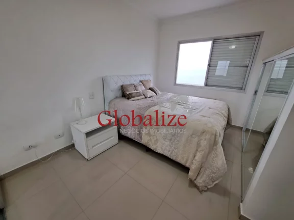 Imagem Apartamento à venda com 195m², 3 quartos, 1 suíte, closet, frente Mar por R$2.200,00 na Ponta da Praia em Santos