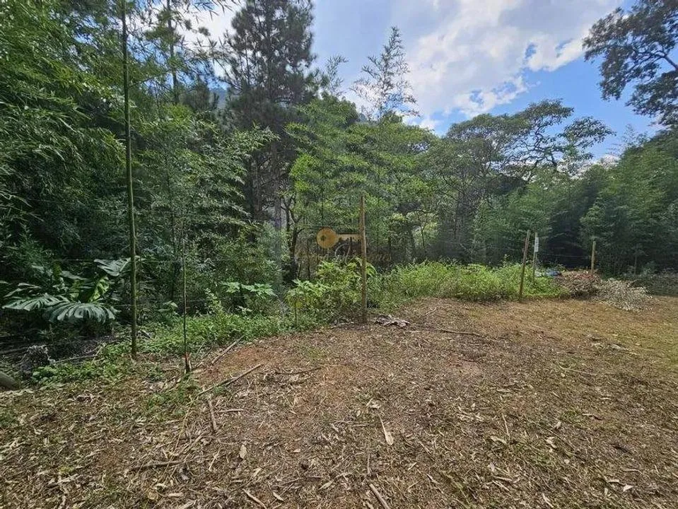 Foto do imóvel Terreno para Venda em Teresópolis / RJ em Rua Ângelo Lópes Cuquejo