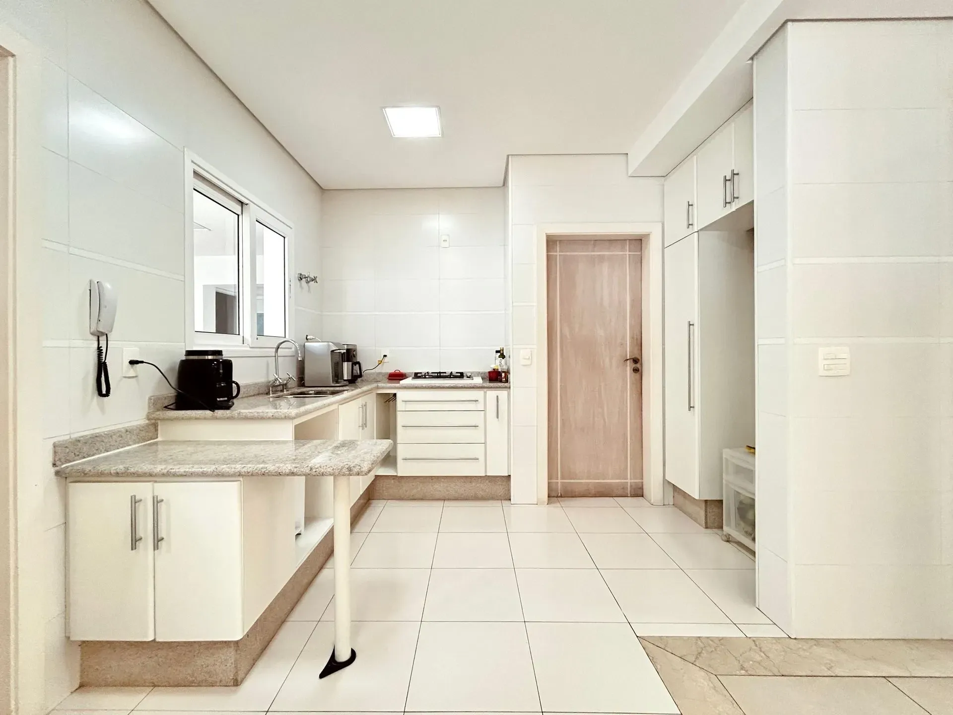 Imagem Casa de Condomínio com 4 Quartos à Venda, 400 m² em Anhangabaú - Jundiaí