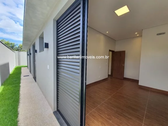 Imagem Linda Casa Térrea à Venda em Condomínio de Luxo em Ribeirão Preto-SP, no Bairro Villa Romana II: 3 Quartos, 3 Suítes, 2 Salas, 5 Banheiros, 4 Vagas, 191m². Venha Conhecer!