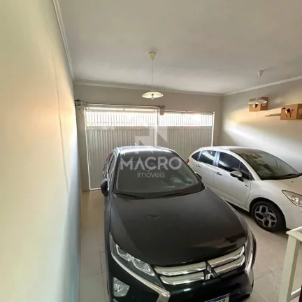 Imagem Casa no Lot. Champagnat | Amizade | 3 quartos (1 suíte) | 170m²