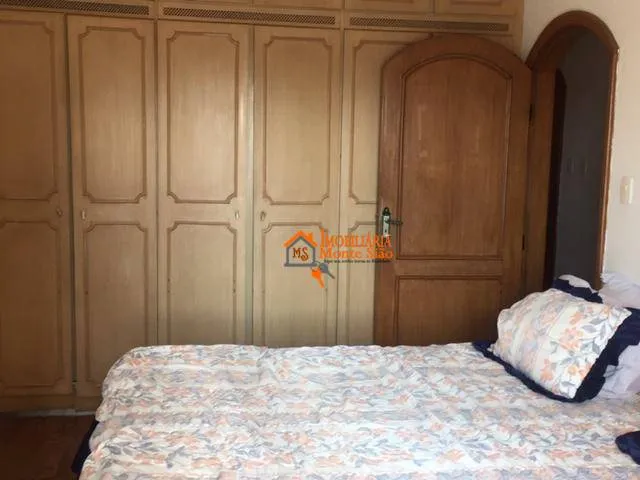 Imagem Casa com 3 dormitórios à venda, 425 m² por R$ 1.390.000,00 - Vila Rosália - Guarulhos/SP