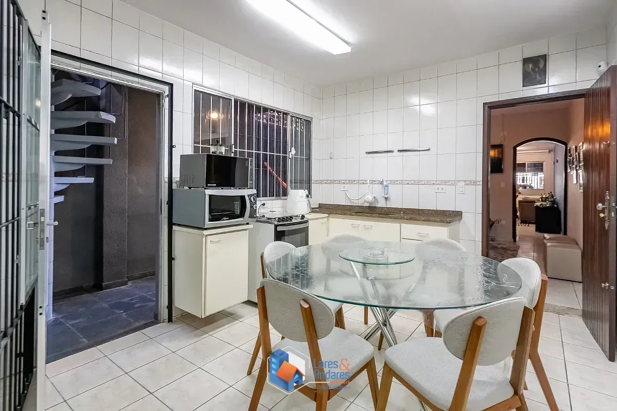 Imagem Casa para venda em Jardim Aeroporto com 3 quartos, sendo 1 suíte, 229m²