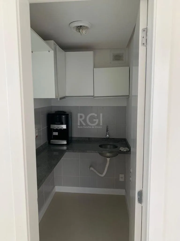Imagem Sala comercial na Getúlio Vargas com 81,92m² privativos