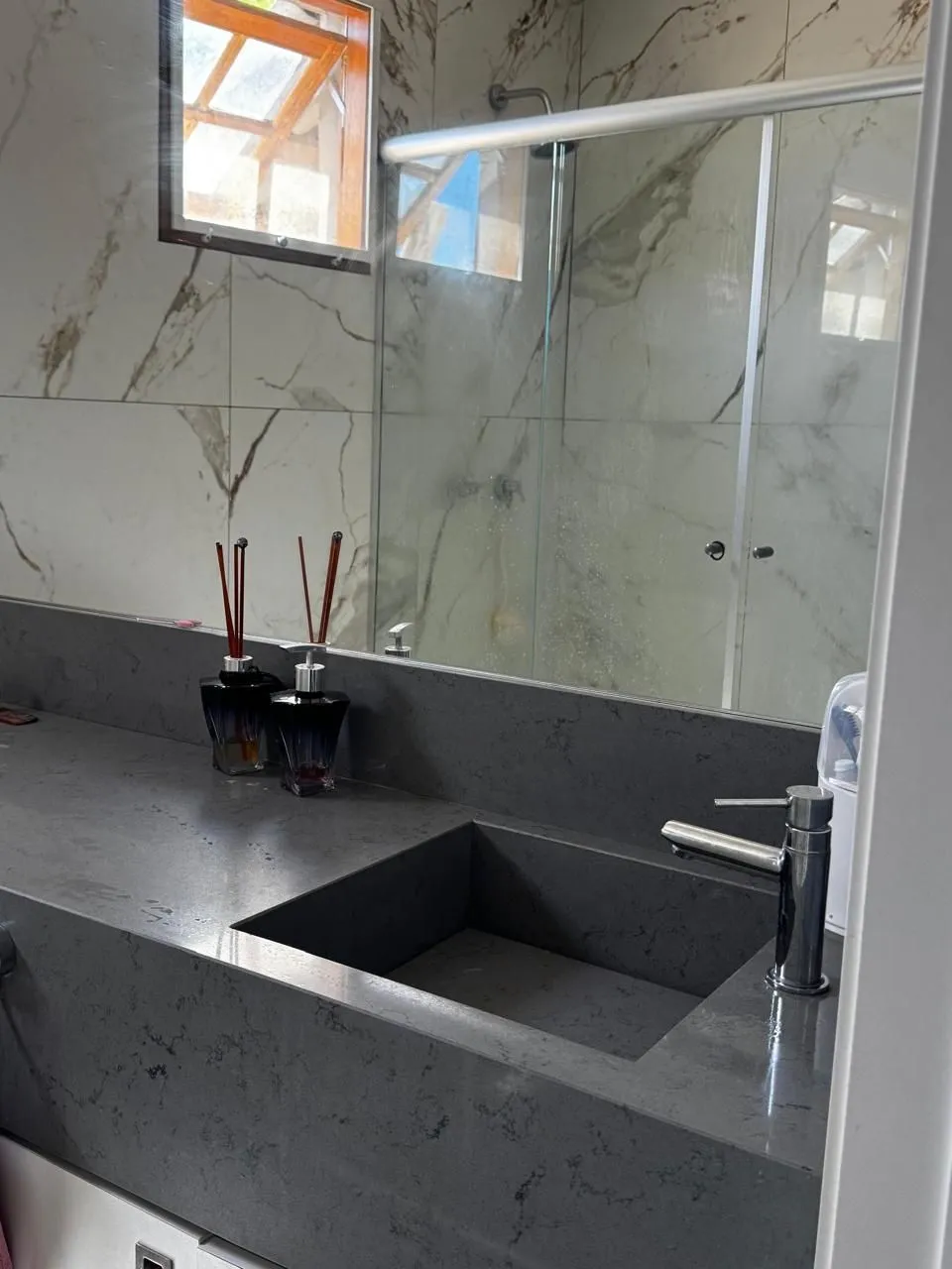 Imagem Casa Comercial em Belém Novo