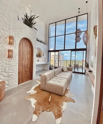 Imagem Descubra o ápice do luxo e do conforto nesta espetacular cobertura duplex, um verdadeiro refúgio c...