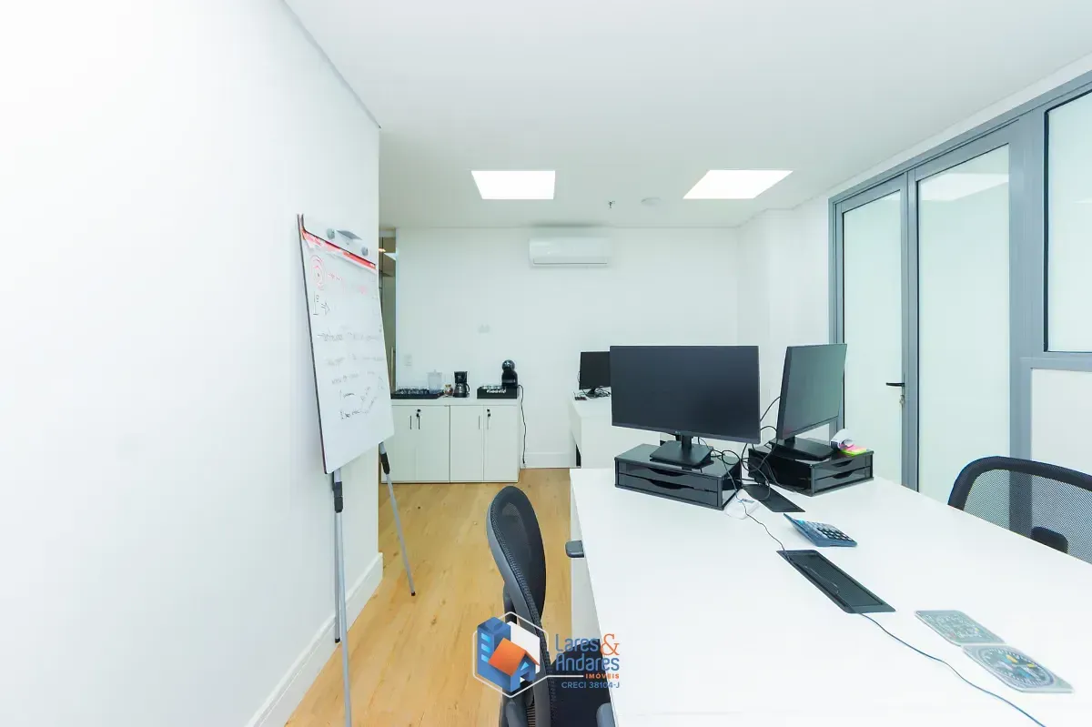Imagem Conjunto comercial para venda em Santo Amaro, 80m²