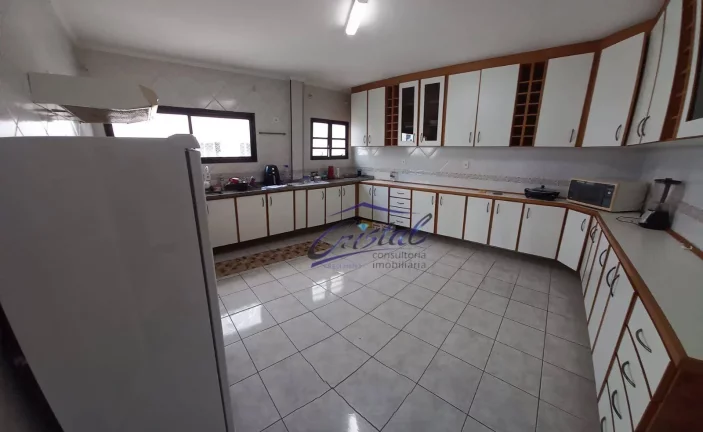 Imagem Apartamento com 4 dormitórios à venda, 210 m² por R$ 800.000,00 - Guilhermina - Praia Grande/SP