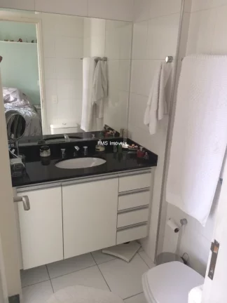 Imagem Imperdível apartamento à venda em São Paulo-SP, Vila Nova Conceição: 2 quartos, 1 suíte, 2 banheiros, 2 vagas de garagem, 72m²!