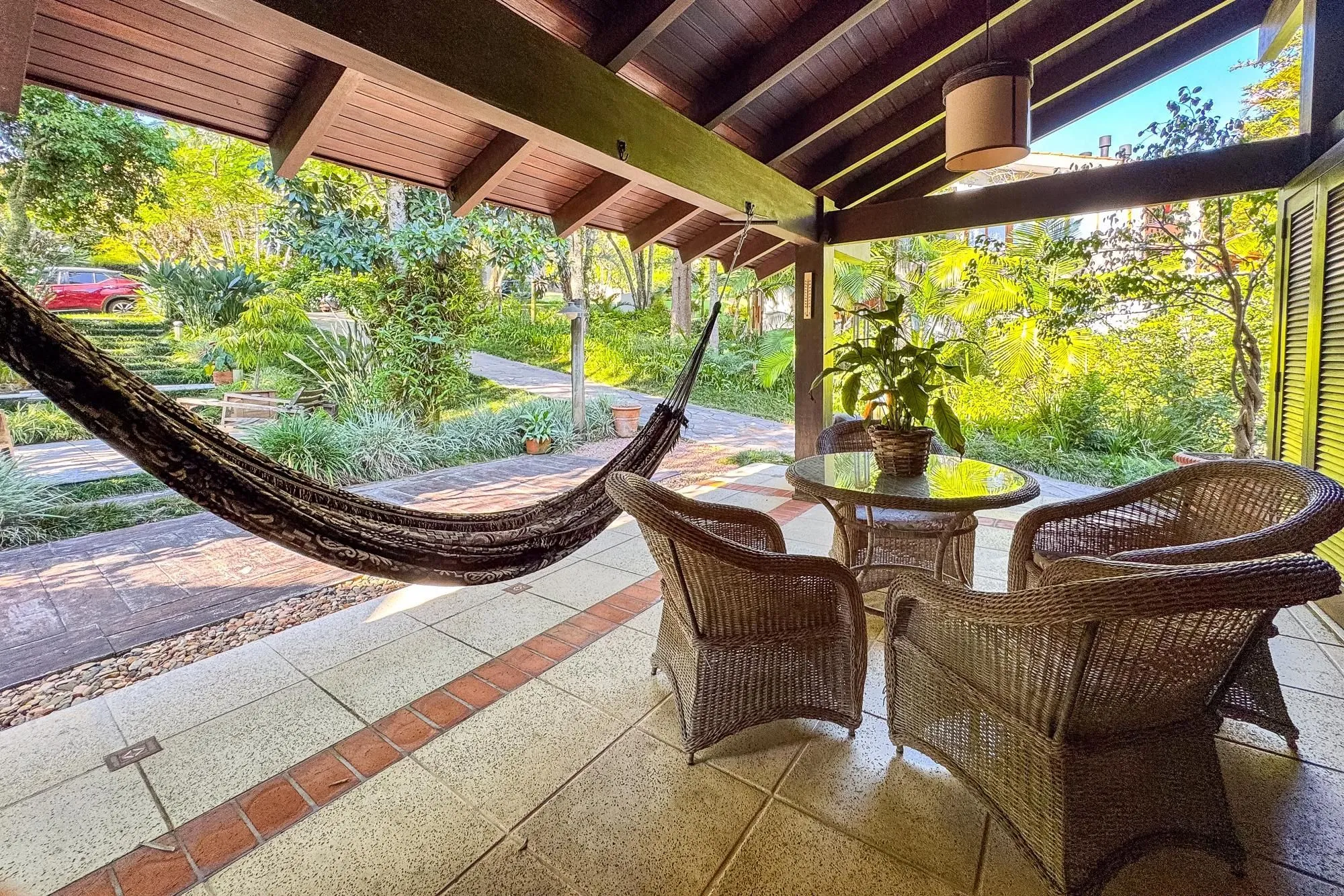 Imagem Casa no Parque Knorr com 3 dormitórios e piscina aquecida