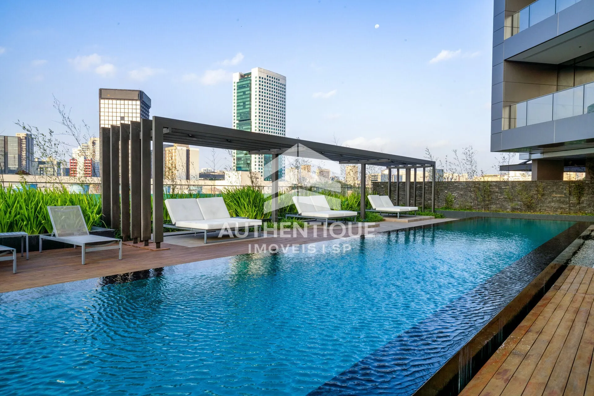 Foto do imóvel PARQUE JOCKEY PINHEIROS - Apartamento à venda em São Paulo/SP em Rua Bento Frias, 155 - Pinheiros, São Paulo - SP