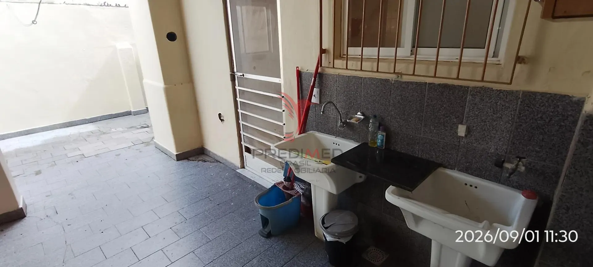 Imagem PRONTO PARA MORAR NO CENTRO: SOBRADO DE 3 DORMS, SUITE E 2 VAGAS