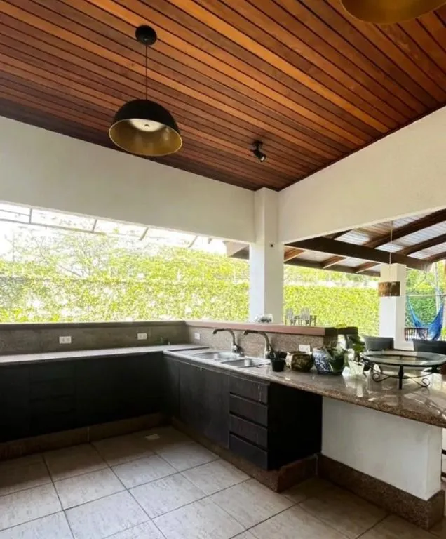 Imagem Casa com 5 dormitórios à venda, 803 m² por R$ 4.199.996,00 - Candelária - Natal/RN