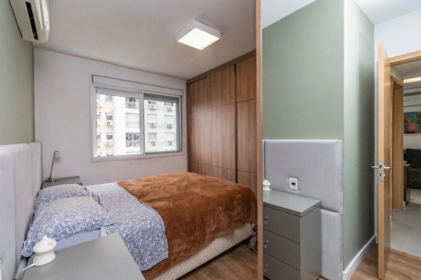 Imagem Vende-se apartamento com 2 quartos (1 suíte), 62m² e 1 vaga - Passo da Areia