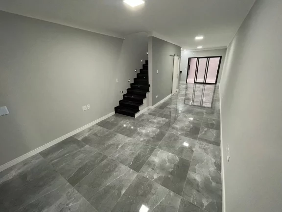 Imagem Sobrado com 3 suítes e 2 vagas à venda na Vila Carrão