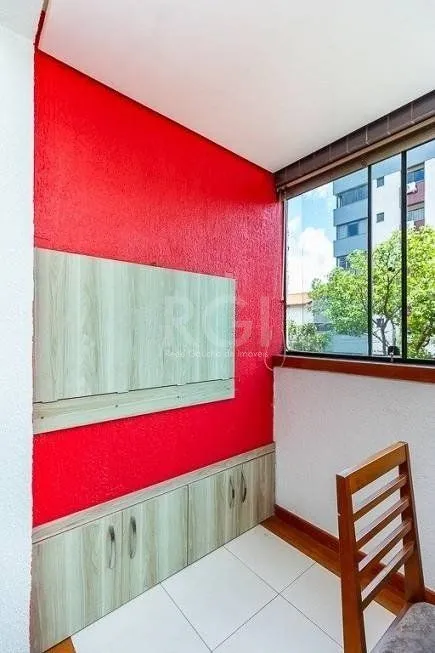 Imagem Apartamento para Venda - 43m², semi mobiliado, 1 dormitório, churrasqueira e 1 vaga de garagem no bairro Partenon