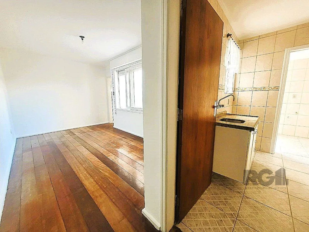 Imagem Excepcional apto. com excelente localização, na Rua Gomes Jardim 2 quartos com vaga.