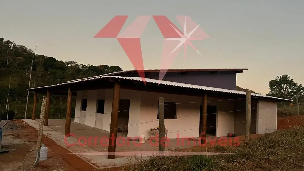 Foto do imóvel Casa / Sobrado em Fundão em RUA X