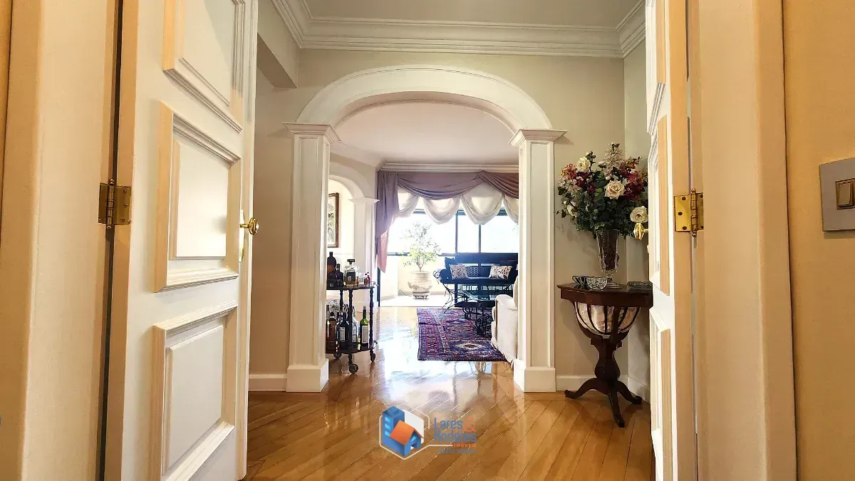 Foto do imóvel Apartamento para venda em Moema com 4 quartos, sendo 4 suítes, 198m² em Avenida Rouxinol
