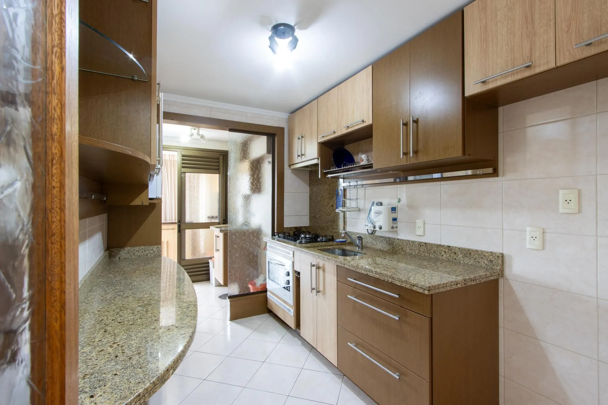 Imagem Apartamento para Venda - 93.43m², 3 dormitórios, 1 suite, 1 vaga - Teresópolis